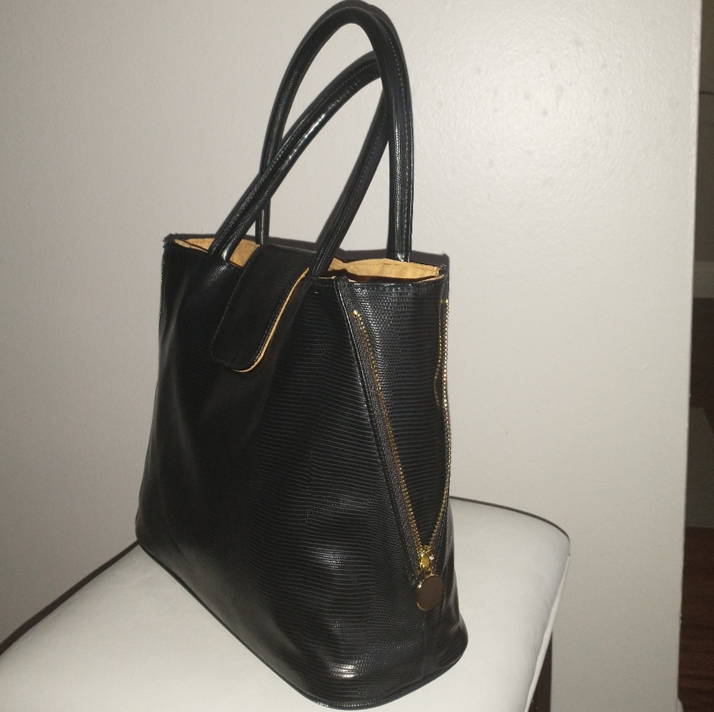 Magnetic Closure HandBag | Geir Ness Norway - Picture 3 of 11